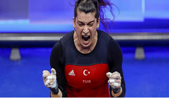 Rabia Kaya’dan bronz madalya