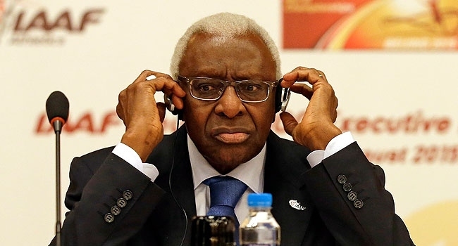  Lamine Diack, için Atletizm dünyasını sarsan karar