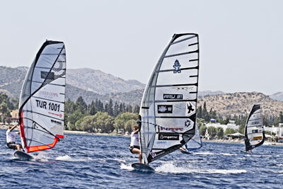Bodrum&acute;da sörf rüzgarı