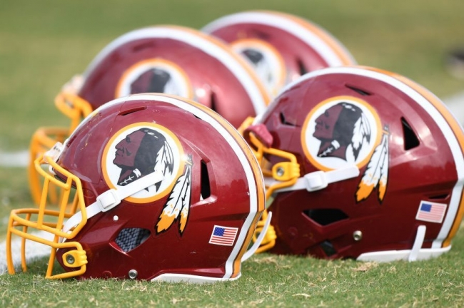  Fedex, sponsoru olduğu Washington Redskins’in adının değiştirilmesini istedi
