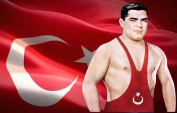 Yaşar Doğu, kabri başında anıldı