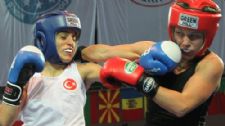 Kick Boks´ta tarih yazılıyor