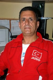 Kurt, Amerika yolunda