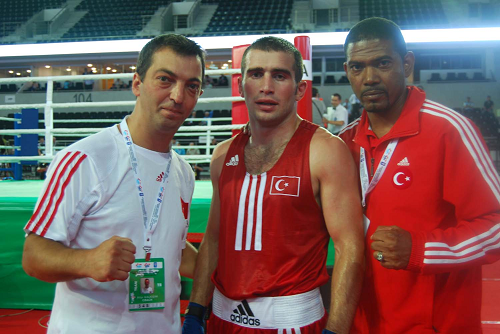 Köroglu ve Muzaffer,çeyrek finalde