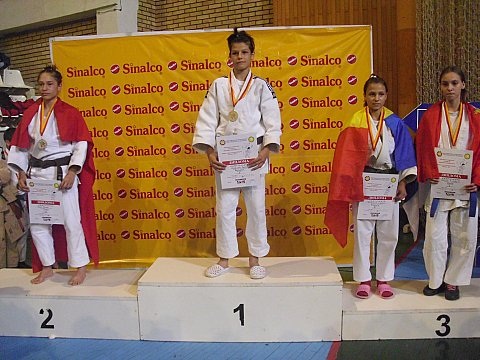 Balkanlarda 12 Judo Madalyası