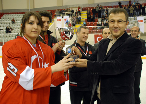 Milliler Finalde kaybetti 